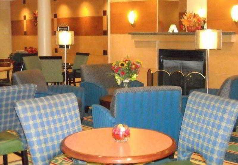 Springhill Suites Pittsburgh Mills Tarentum Restaurant photo